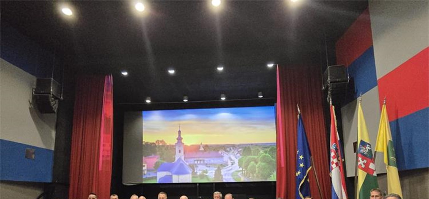 Bačić potpisao ugovore za komunalne projekte i stambeno zbrinjavanje